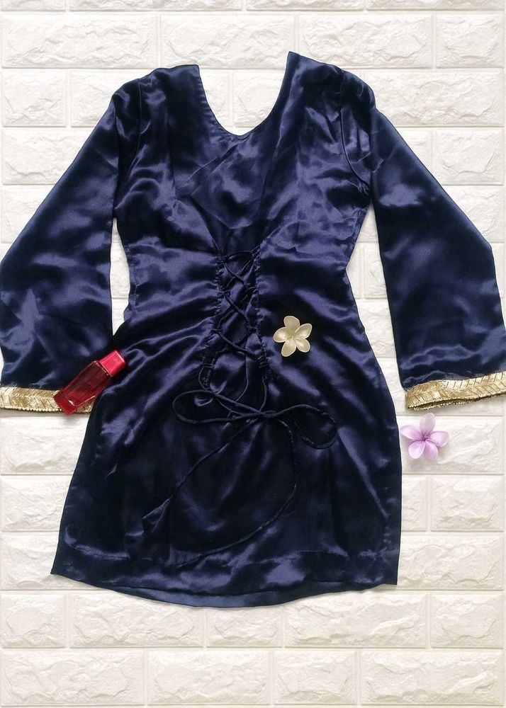 Handmade short kurti blue💙🌺