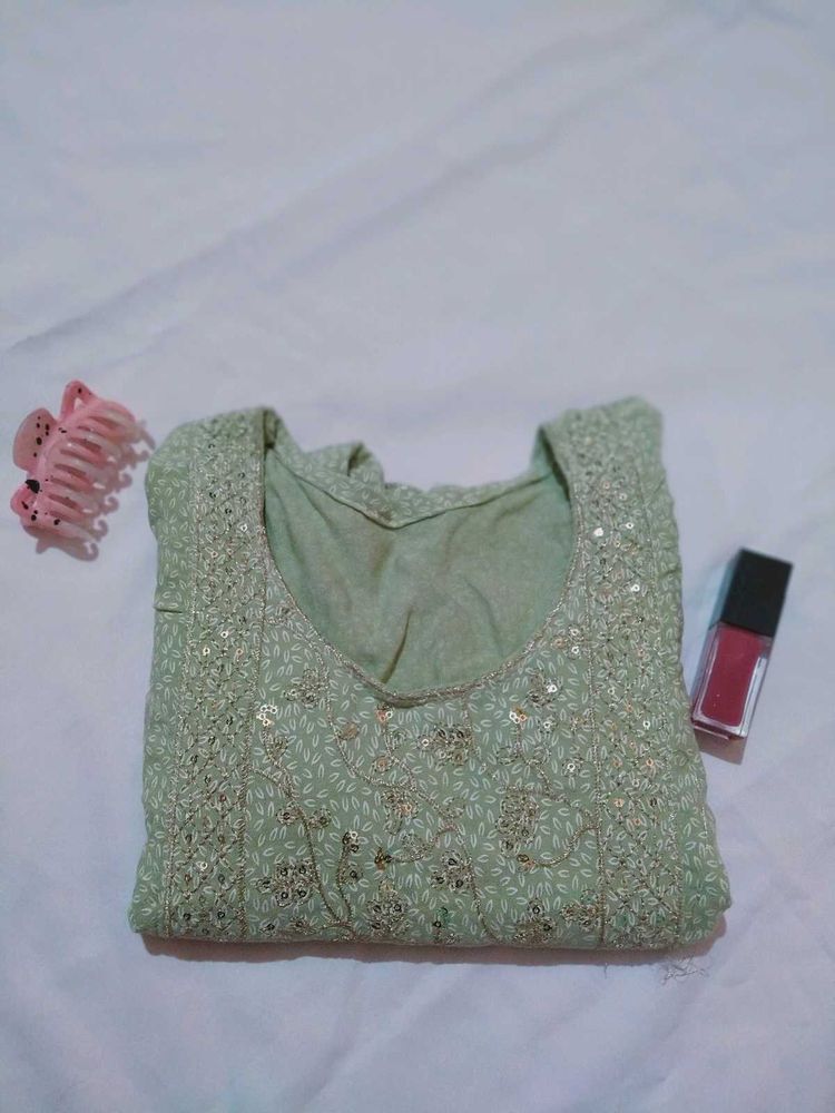 Green Kurti