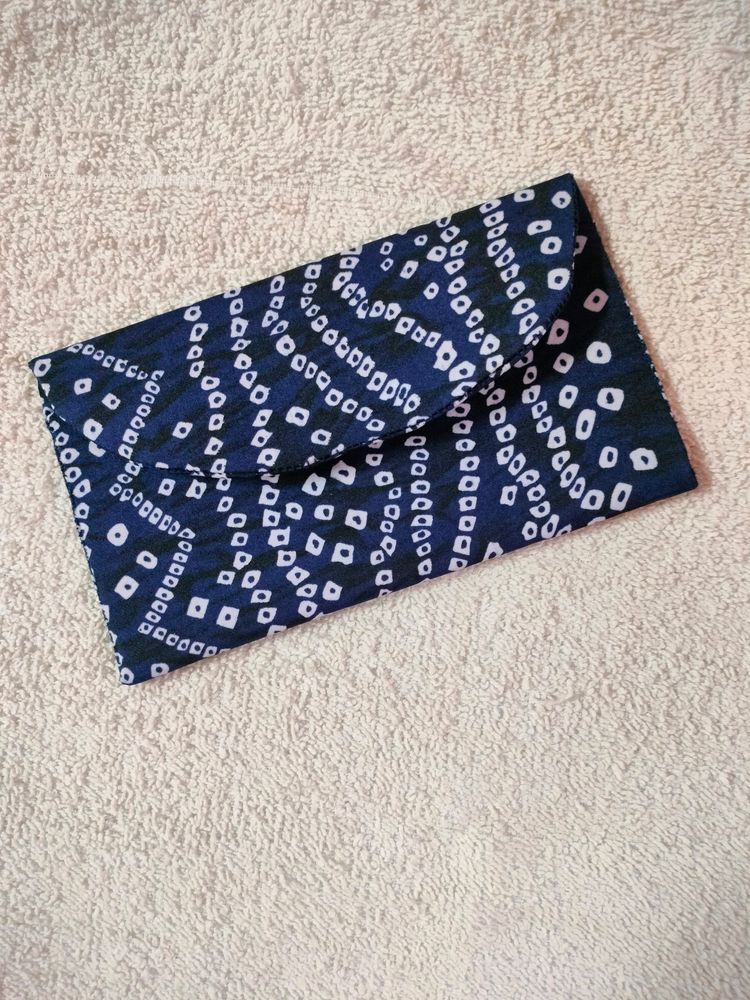 New bandhni printed clutch
