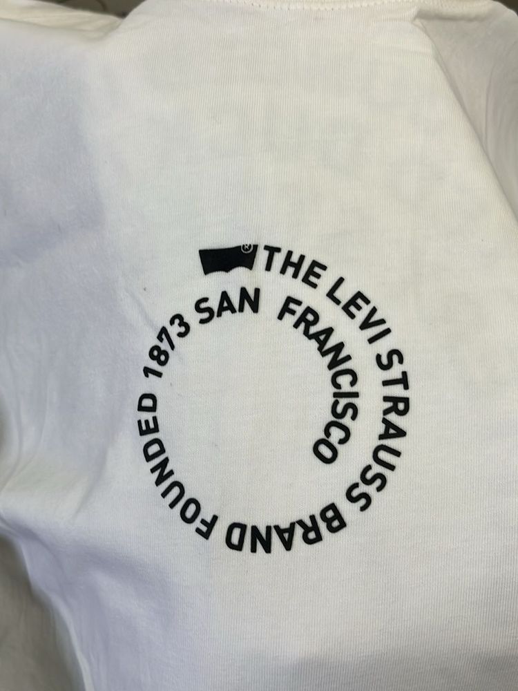 Original Levi&#39;s T-Shirt