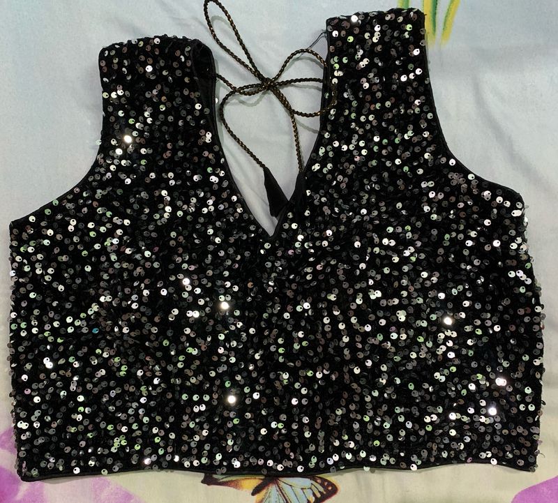 BLACK SEQUENCE EMBROIDERED BLOUSE