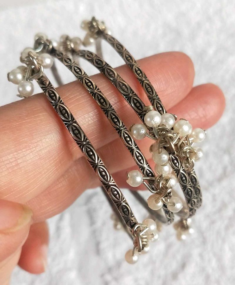 Pearl Silver Bangles - Set of 4