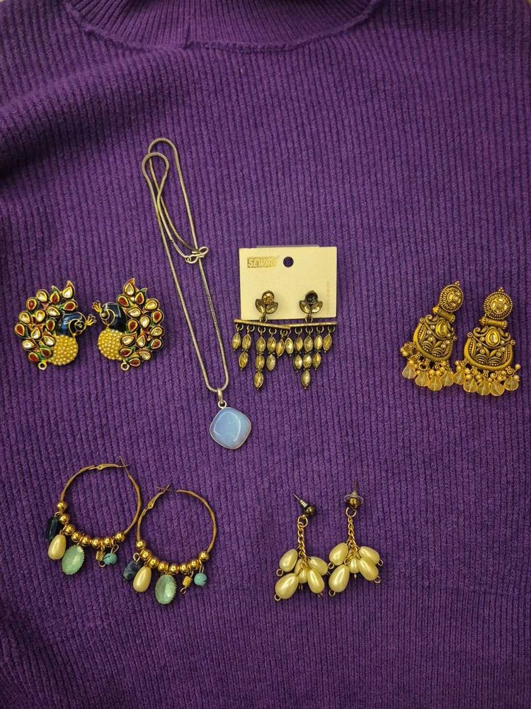 Set of Earrings