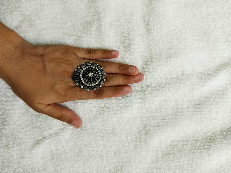 Fashionable Ring