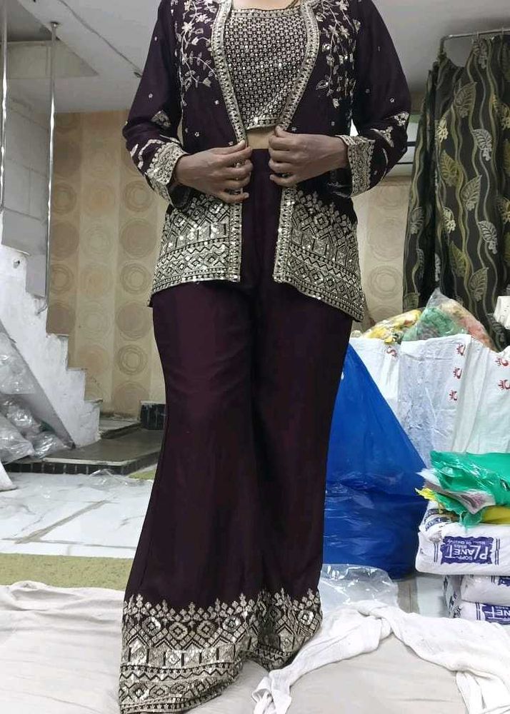 3 Pis Vesturn Rich Look Heavy Full Siqunce Work