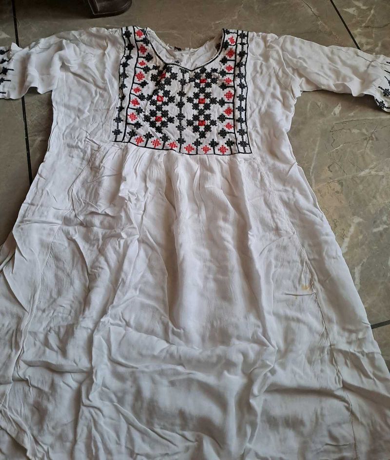 White Embroidery Short Kurti For Daily Wear 🤍🌸💫