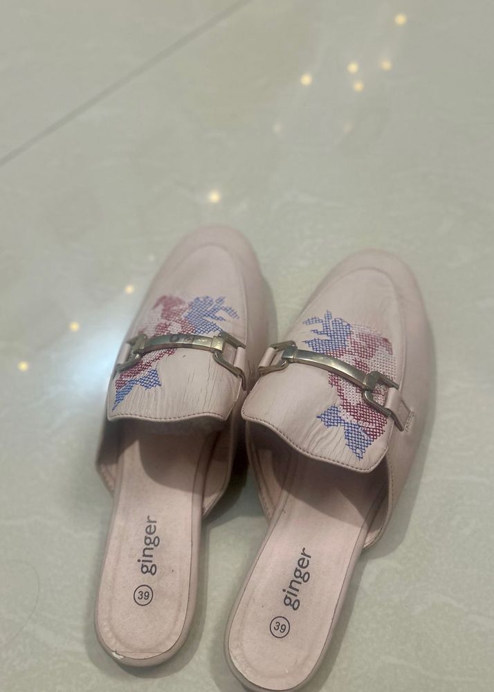 Ginger By Lifestyle Flats