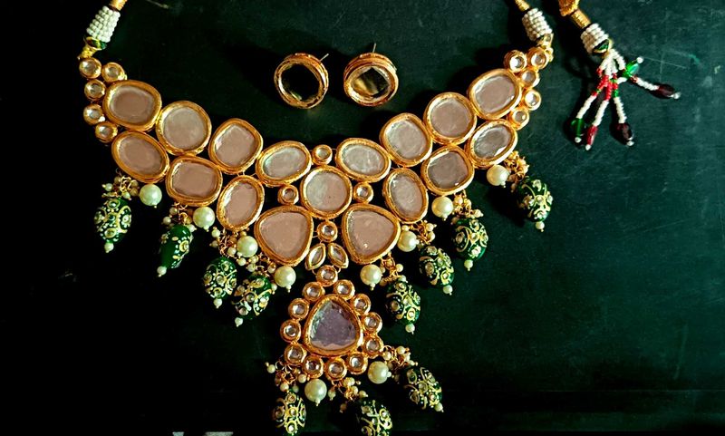 Kundan Necklace &amp; Earring Set