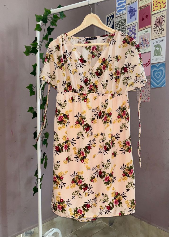 Pinterest Floral Dress🍒🌷