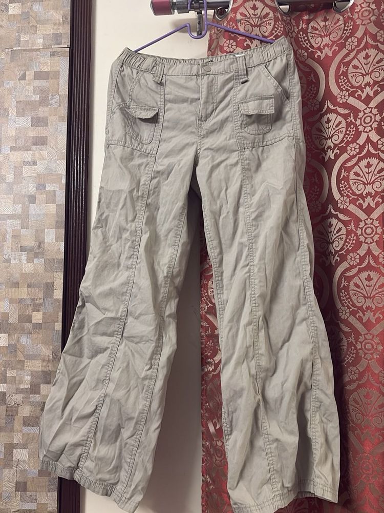 H&amp;M women cotton cargo pants size-26 never used co