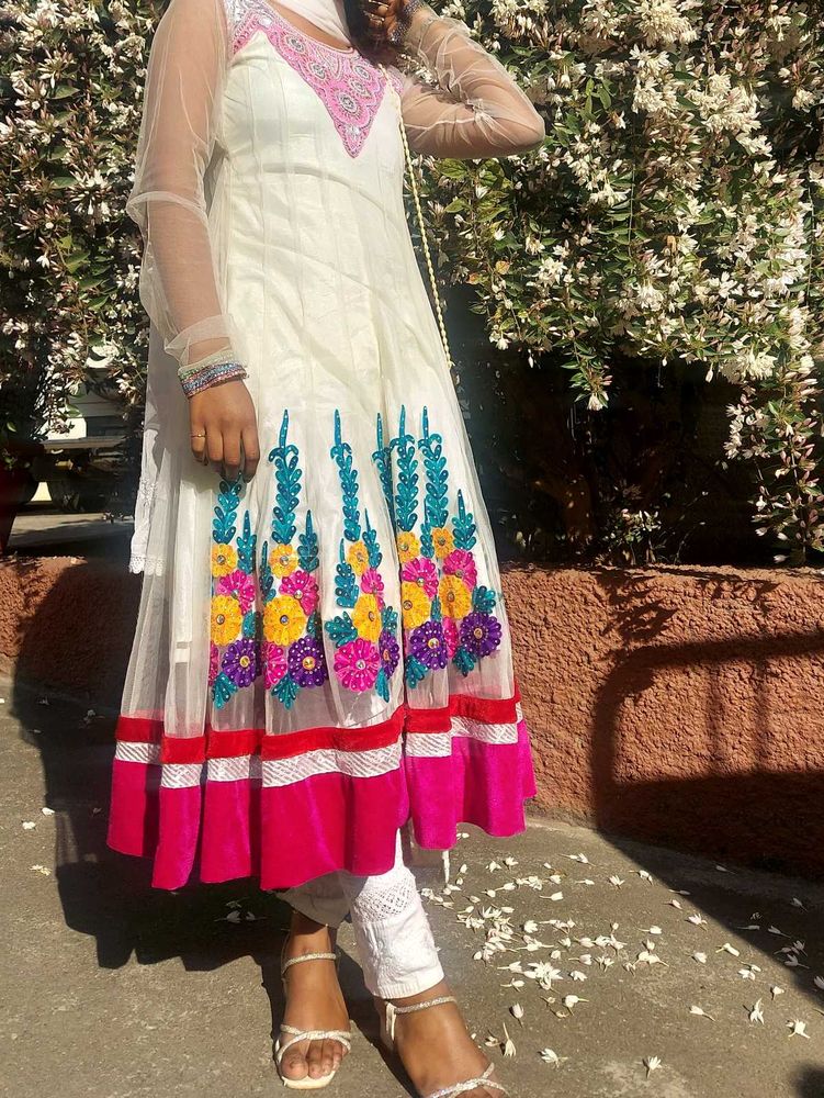 Embroidered Kurta Set