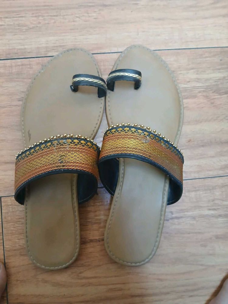This Foot Is Made With Pattu Border