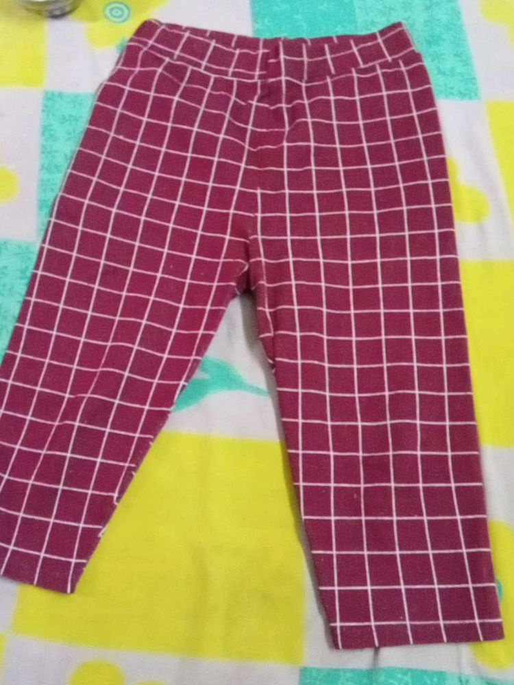 Girls Plaid Capri Pants