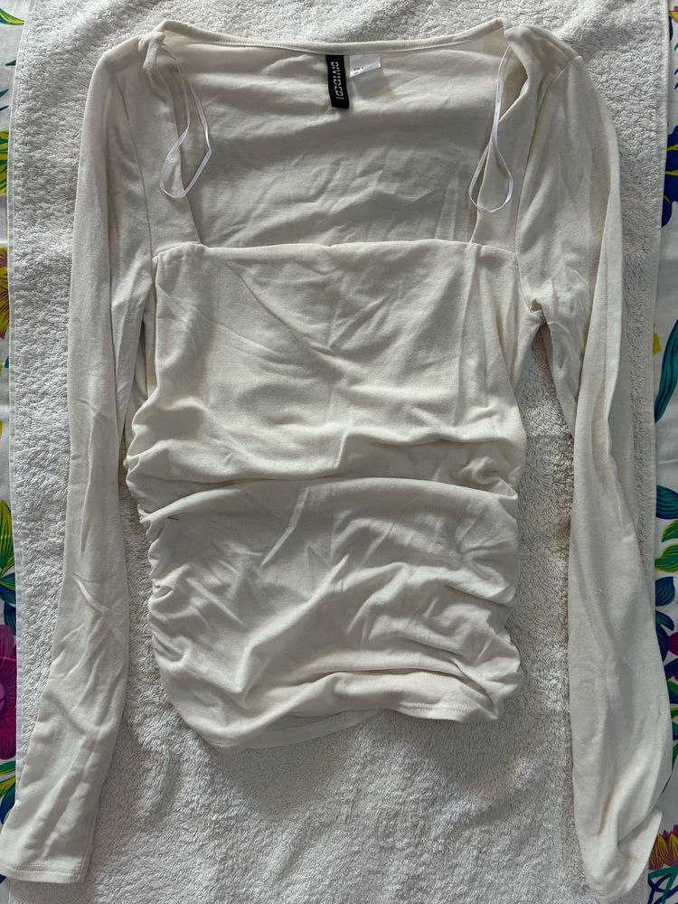 H&amp;M White Ruched Square Neck Top
