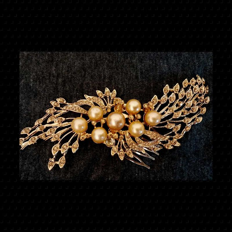 Golden Hair Accessory