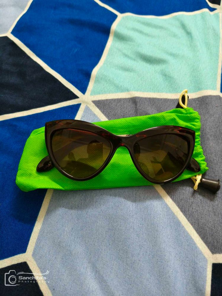 Stylish Cat-Eye Sunglasses