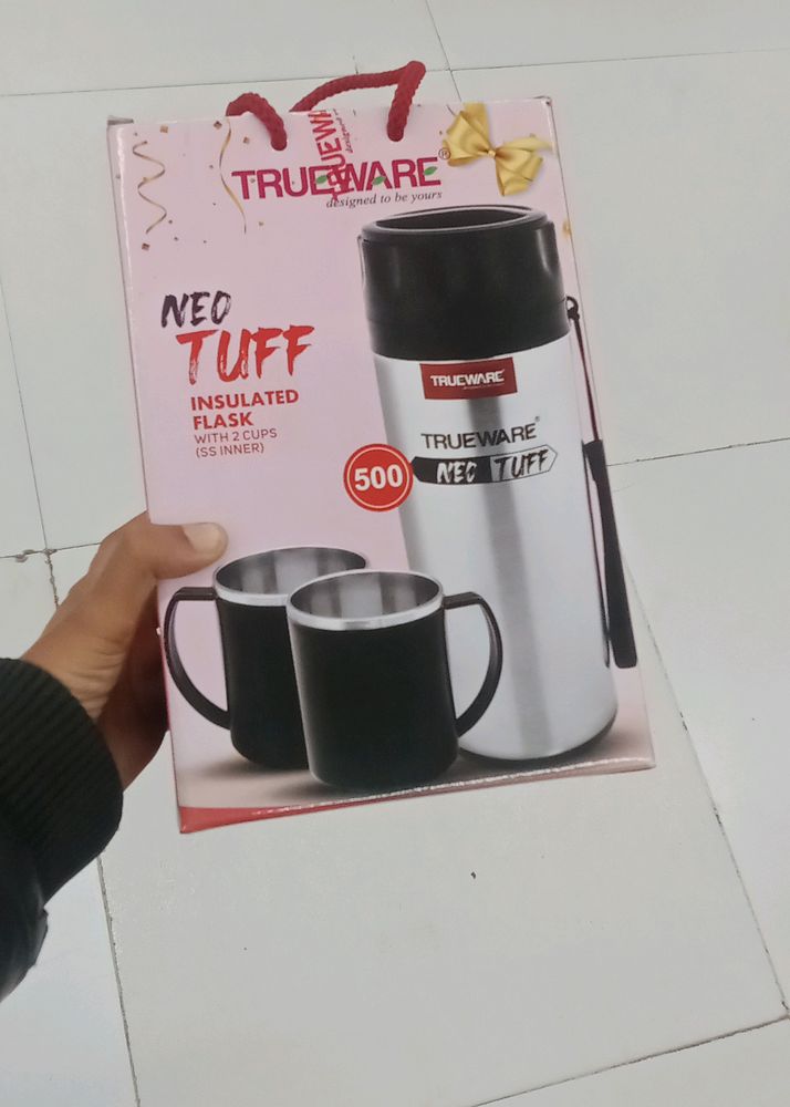 Trueware Insulated Flask With 2 Cups