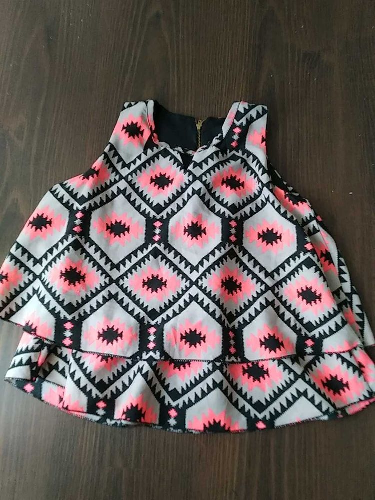 Funky Geometric Sleeveless Top