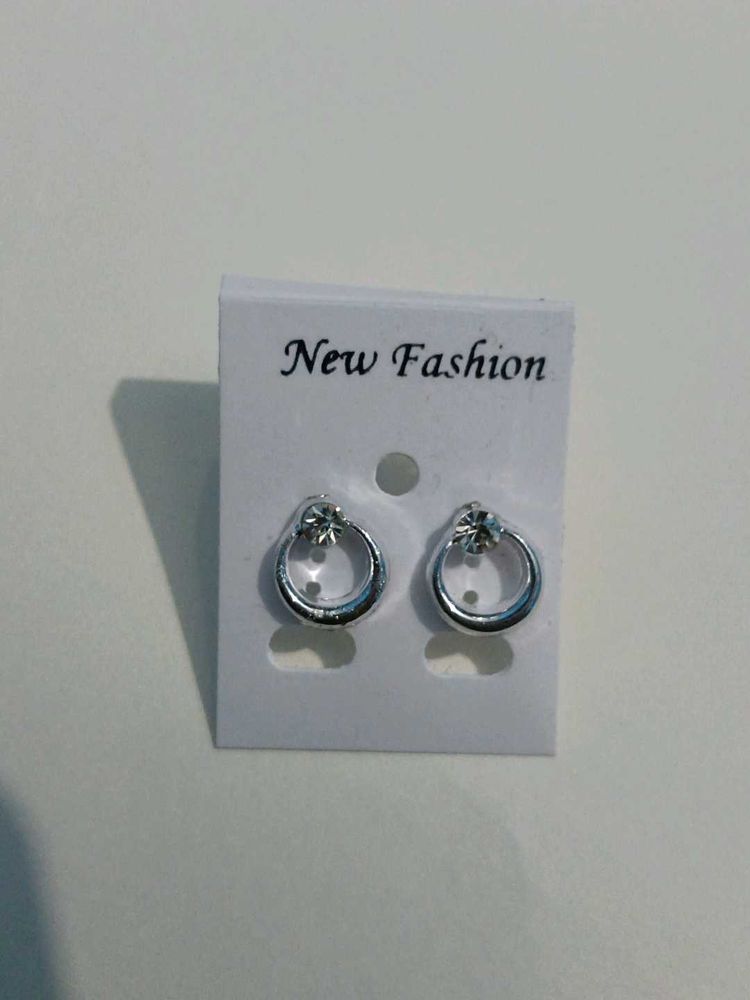 One Pair Earing