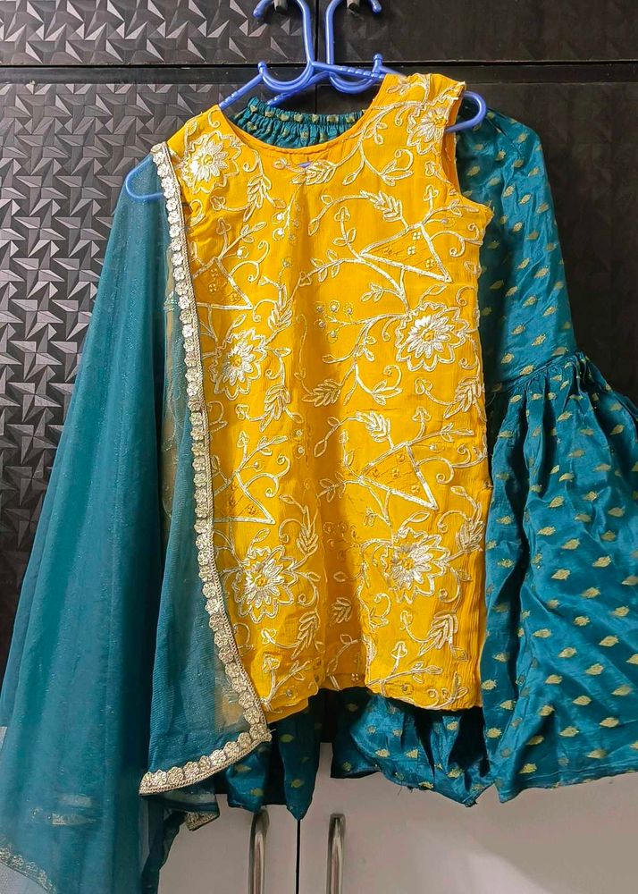 Girls&#39; Ethnic Dress - Yellow &amp; Blue