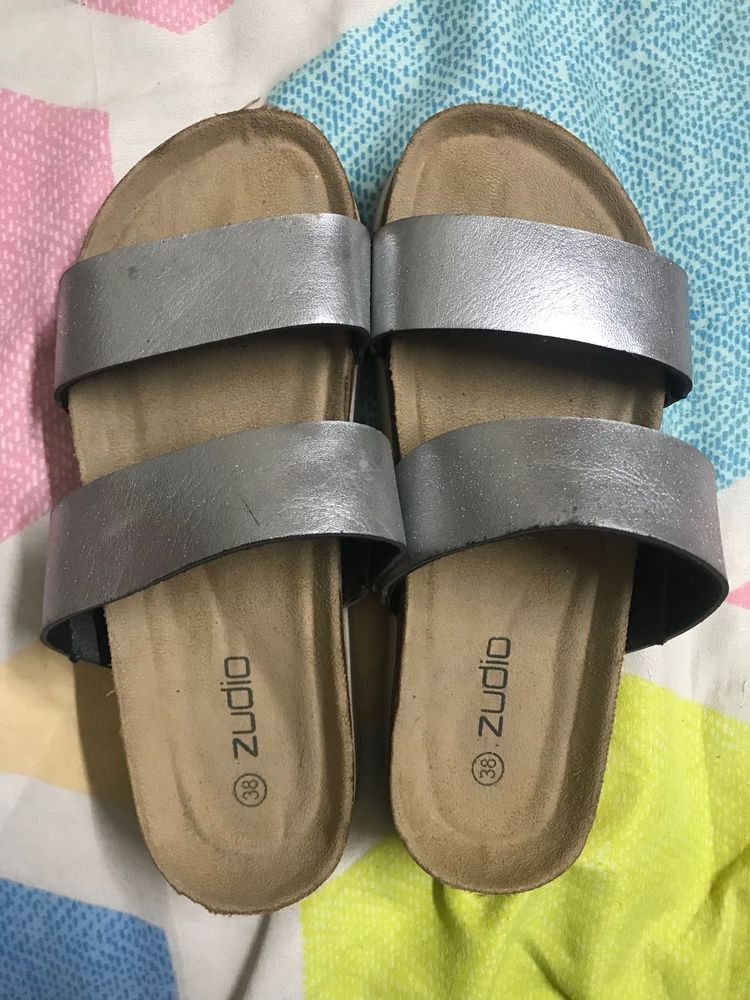 Zudio Silver Flats