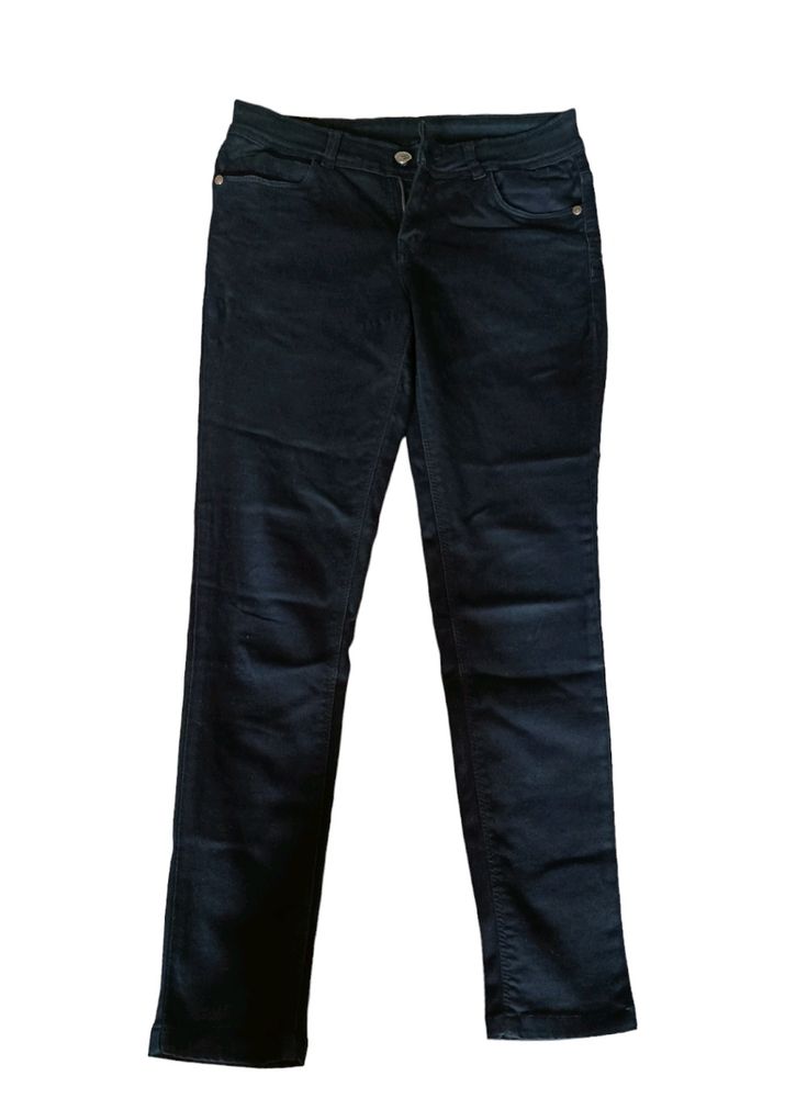 Royal Black Skinny Fit Women Jean
