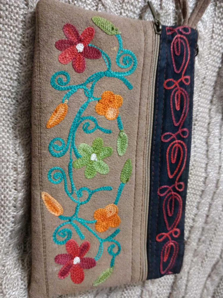 Rajasthani Hand Embroids Pouch🌷✨ ...