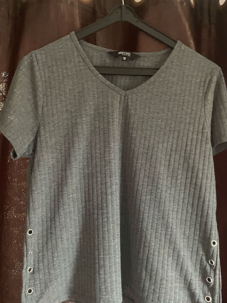 V Line Top