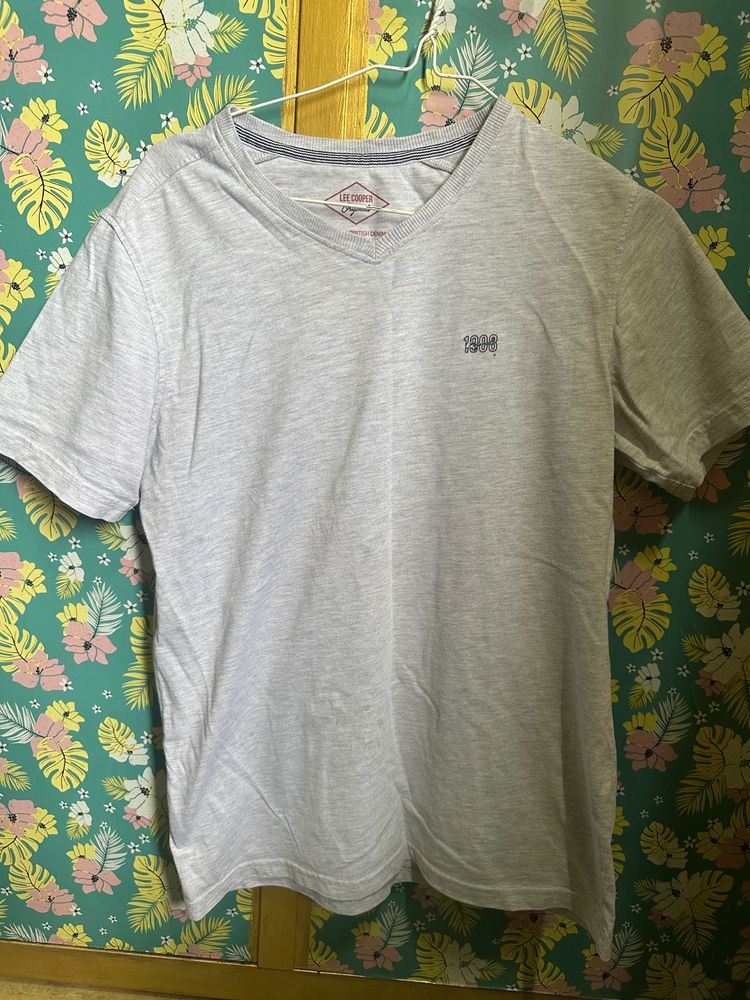 Lee Cooper Gray V-Neck Tee