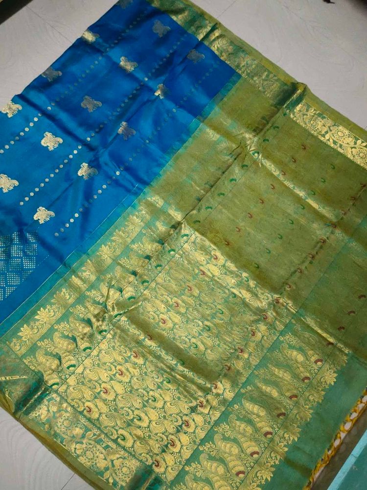 Blue &amp; Gold Pure Kanchipuram Silk Saree