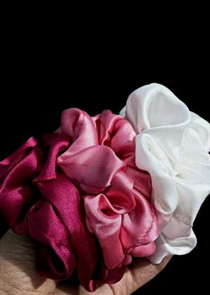 6 Satin Scrunchies