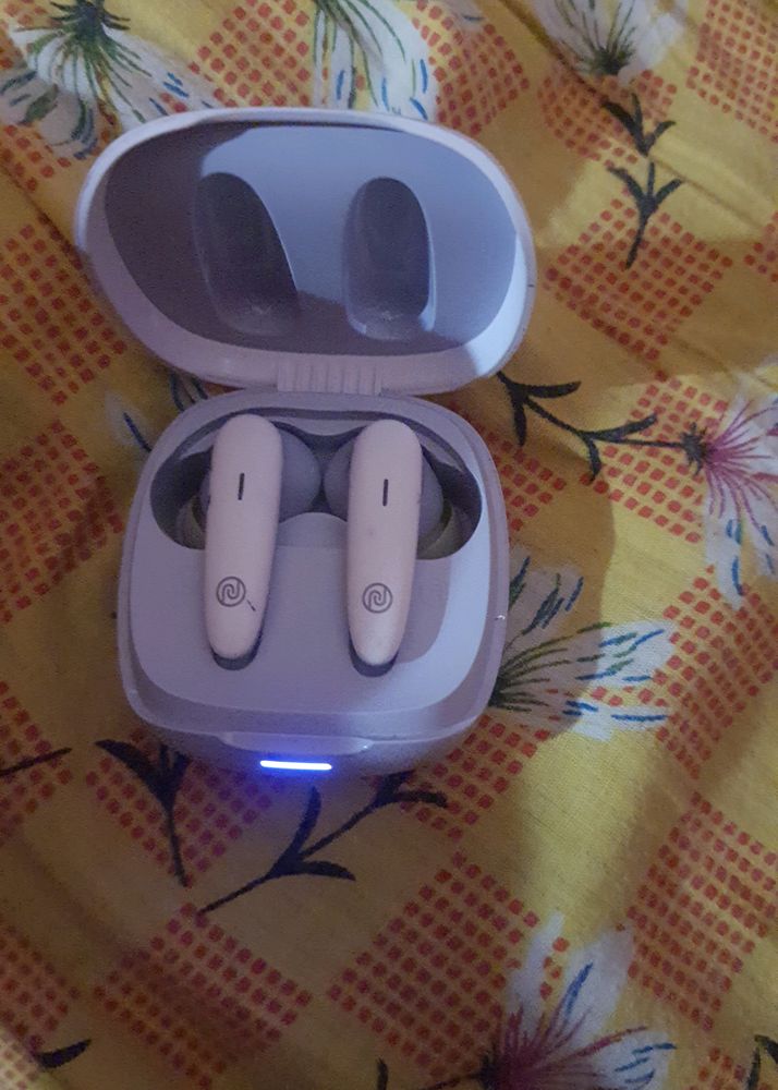 Noise Earbuds VS401