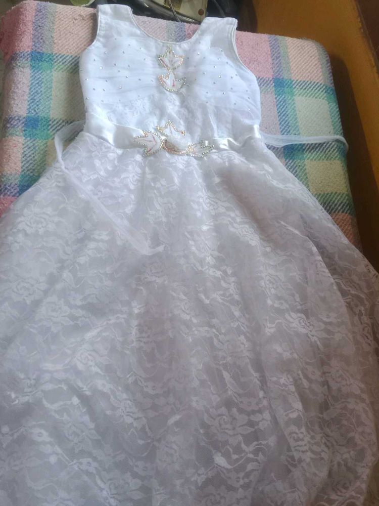 Girl's White Lace Dress