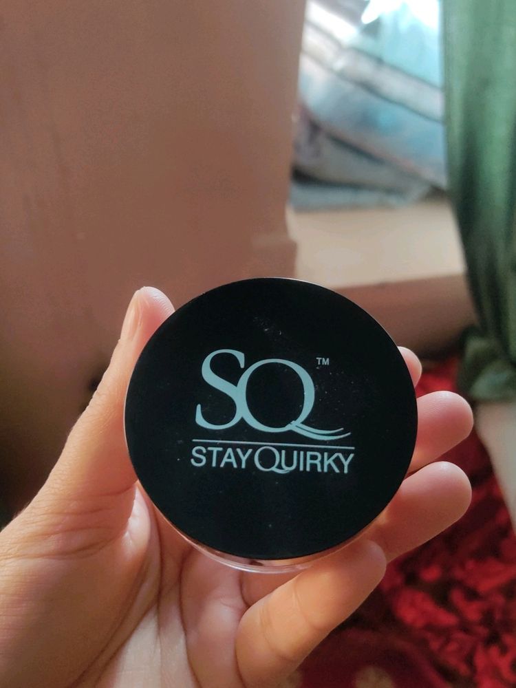 Stay Quircky Loose Powder With Tinted lotion.. Not