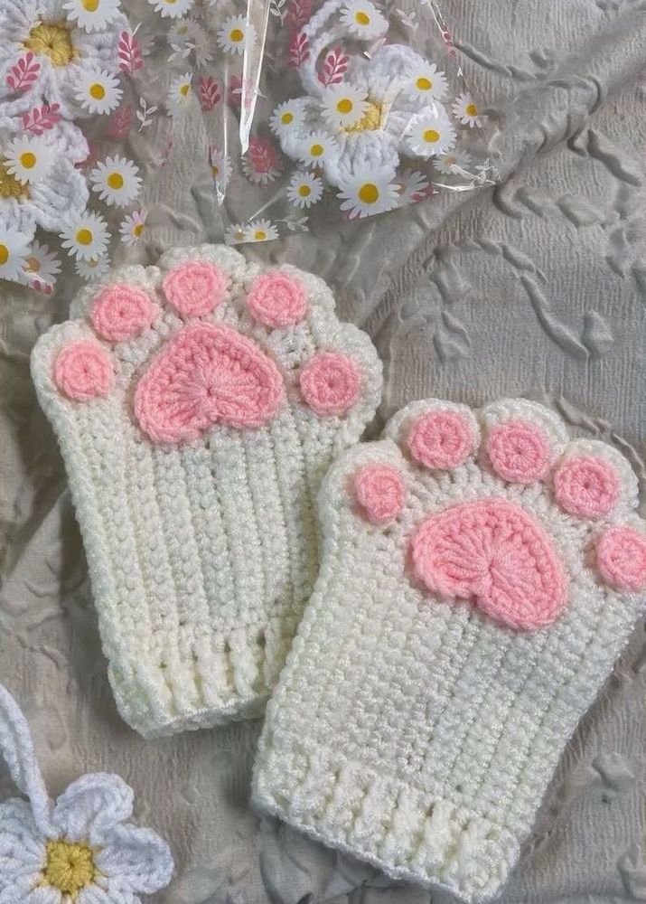 Crochet Catpaw Fingerless Gloves