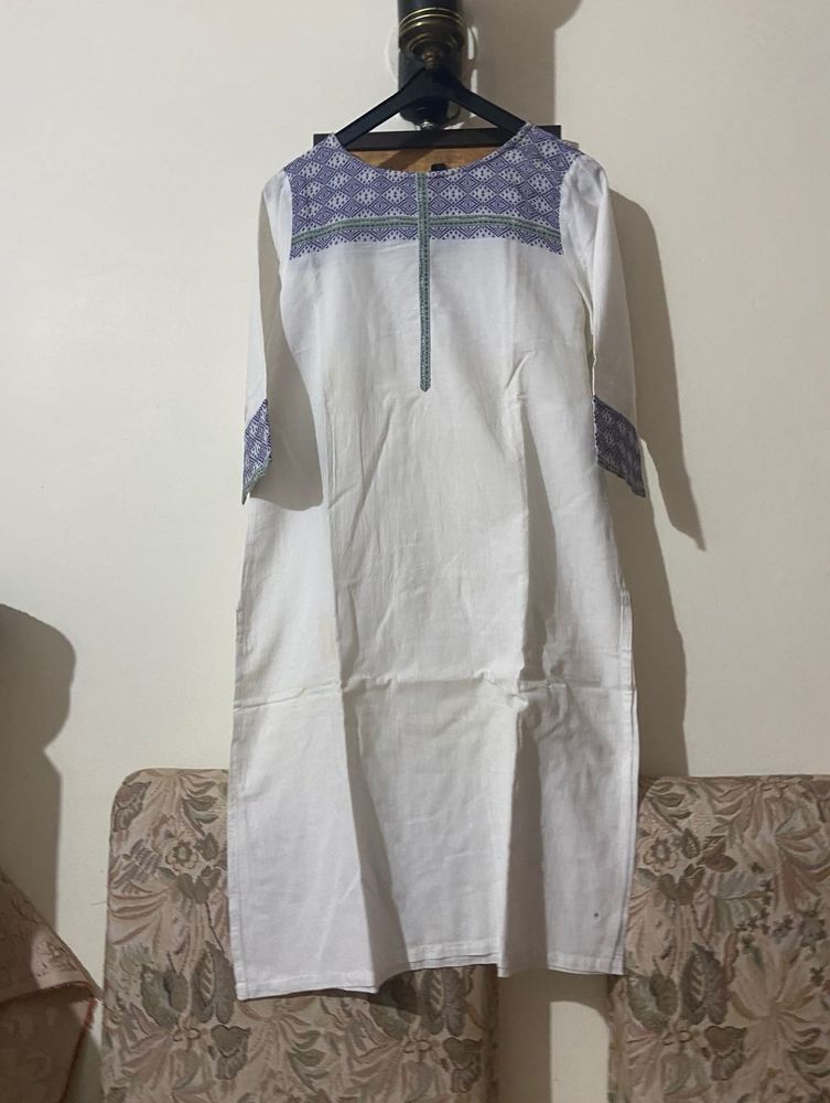 Ethnic Embroidered Kurta