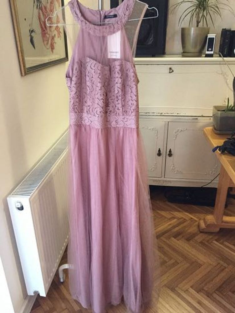 Halterneck pink lace detailing Dress