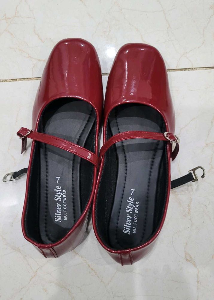 BURGUNDY MARY JANES TRENDY