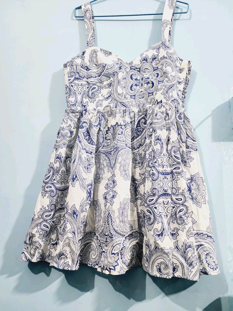 Zara Summer Dress 🤍