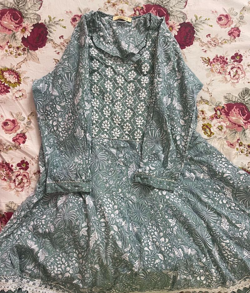 Elegant Floral Print Kurta