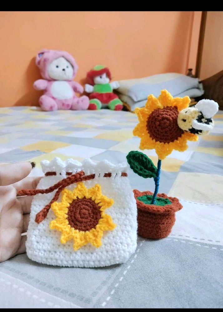 Crochet Sunflower Pot And Pohch ✨🌻