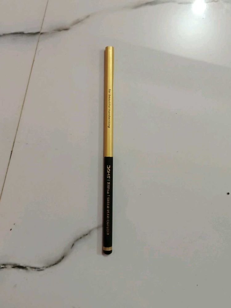 Kajal &amp; Eyeliner