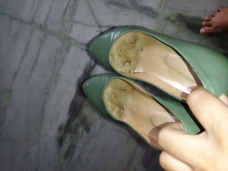 Used Green Ballerinas