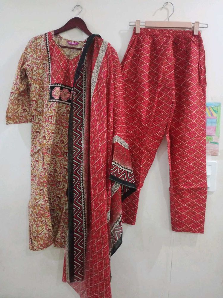 New kaamkari Printed Kurta Set