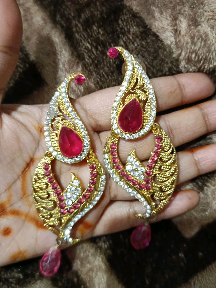Golden beautiful Ear Rings