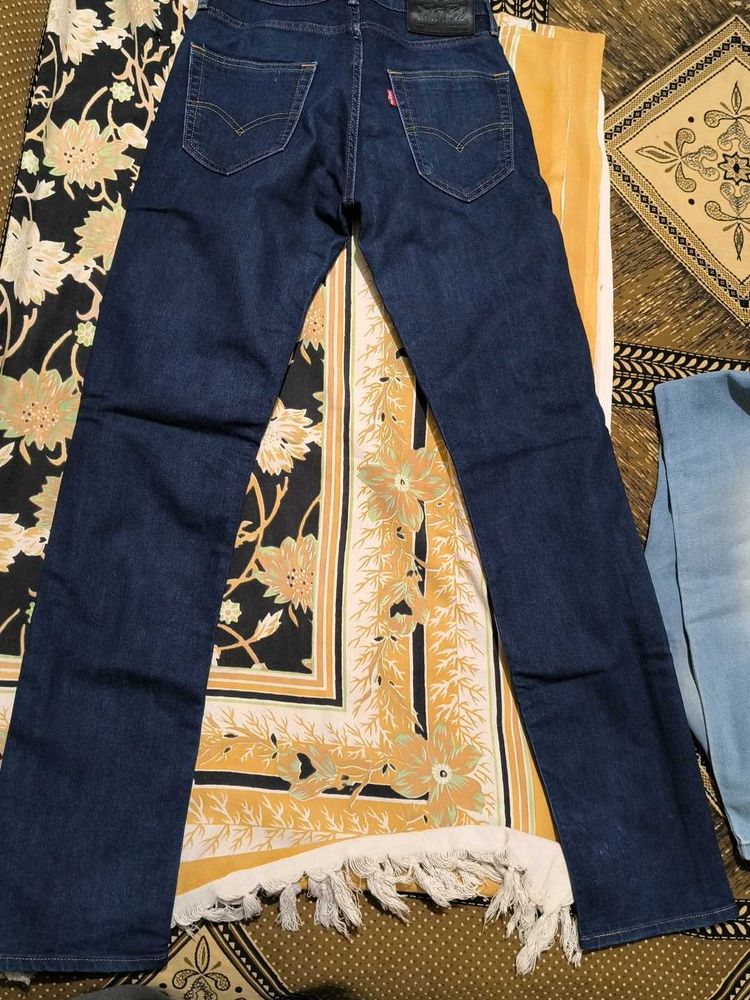 Levi's Dark Wash Jeans