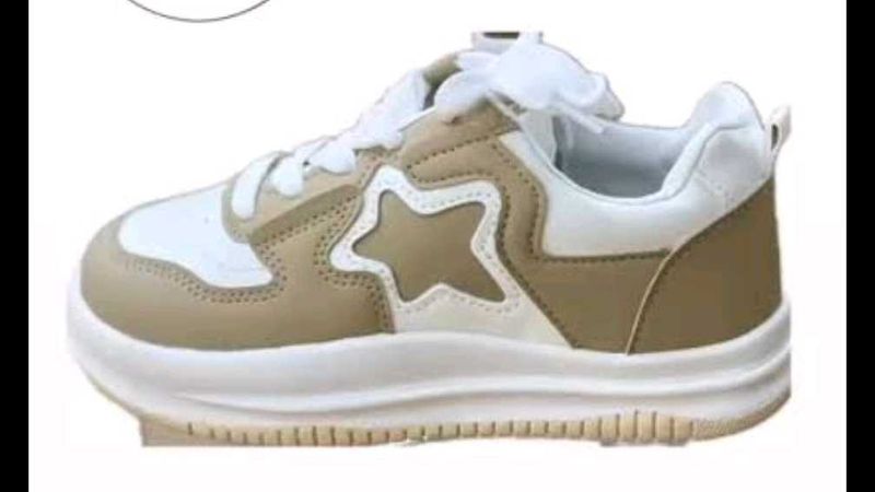 Stylish Star Detail Sneakers