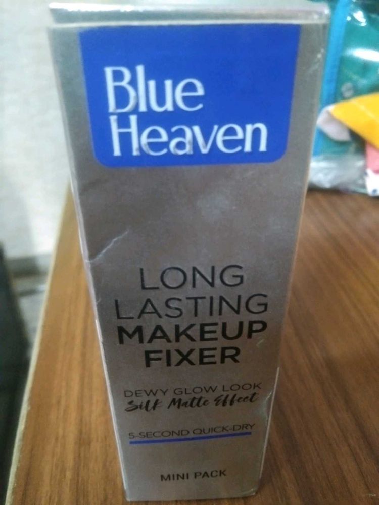 Blue Heaven Makeup Fixing Spray
