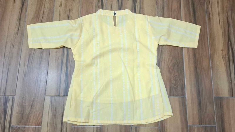 Yellow Short Sleeve Top for women