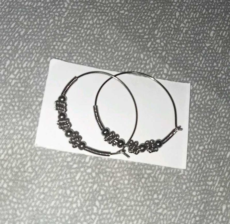 Silver Earrings With Free 2 Rings